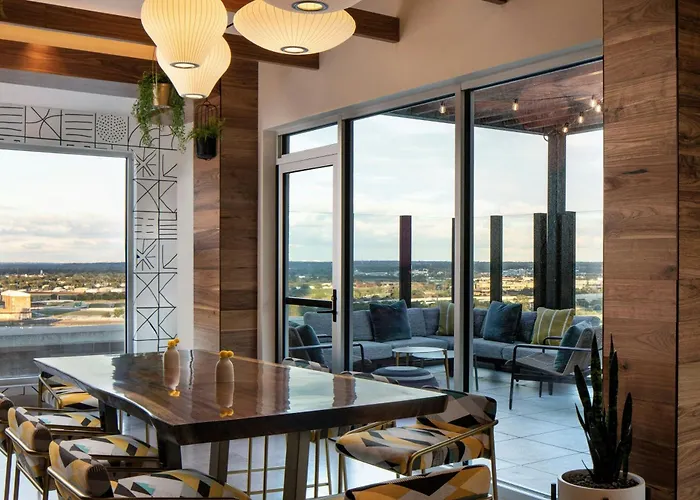 Le Meridien Worth Downtown