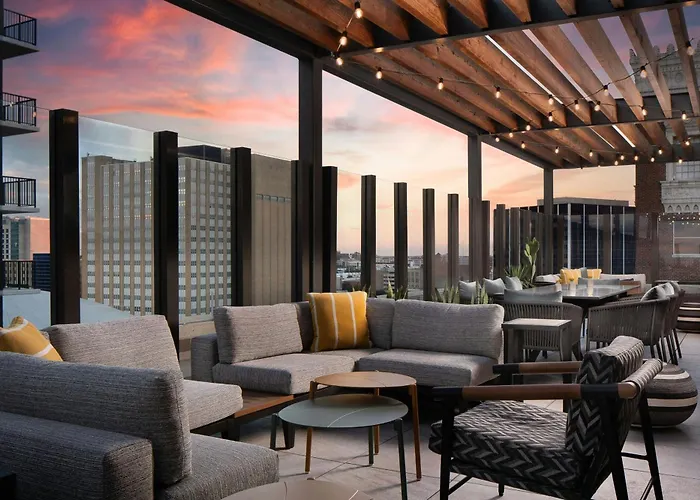 Le Meridien Worth Downtown 4*