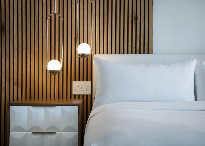 Le Meridien Worth Downtown 4*