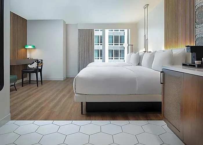 Le Meridien Worth Downtown Hotel 4*