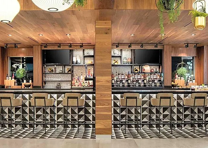 Le Meridien Worth Downtown Hotel 4*